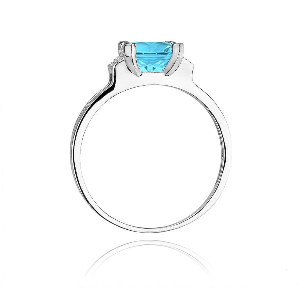 Skya Ring in Gold with Topaz and 6 Diamonds