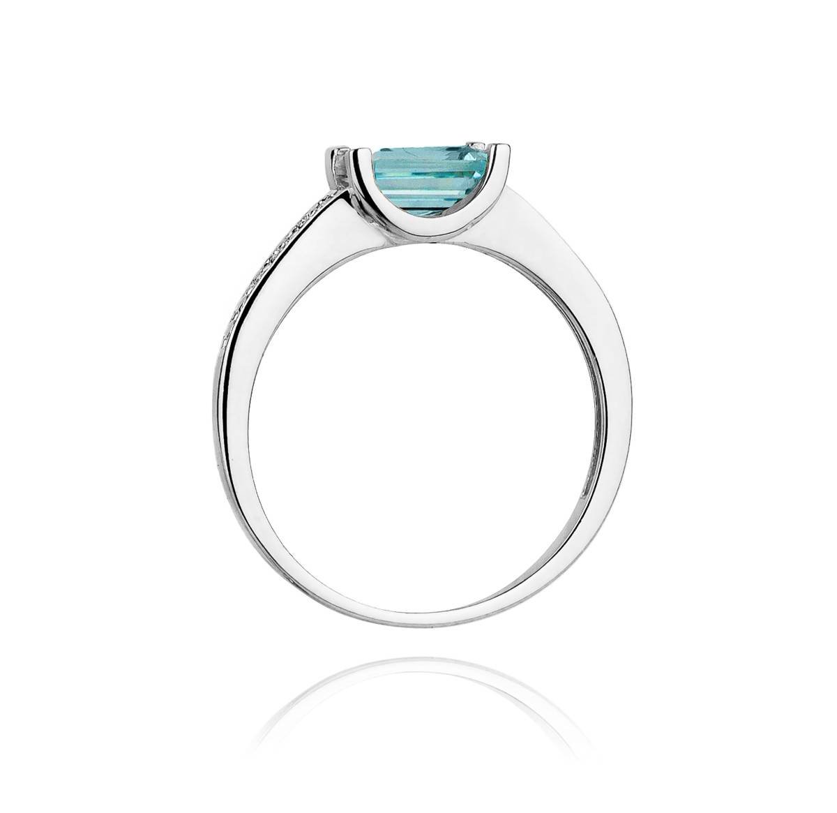 Mistral Ring in Gold with Topaz and 6 Diamonds