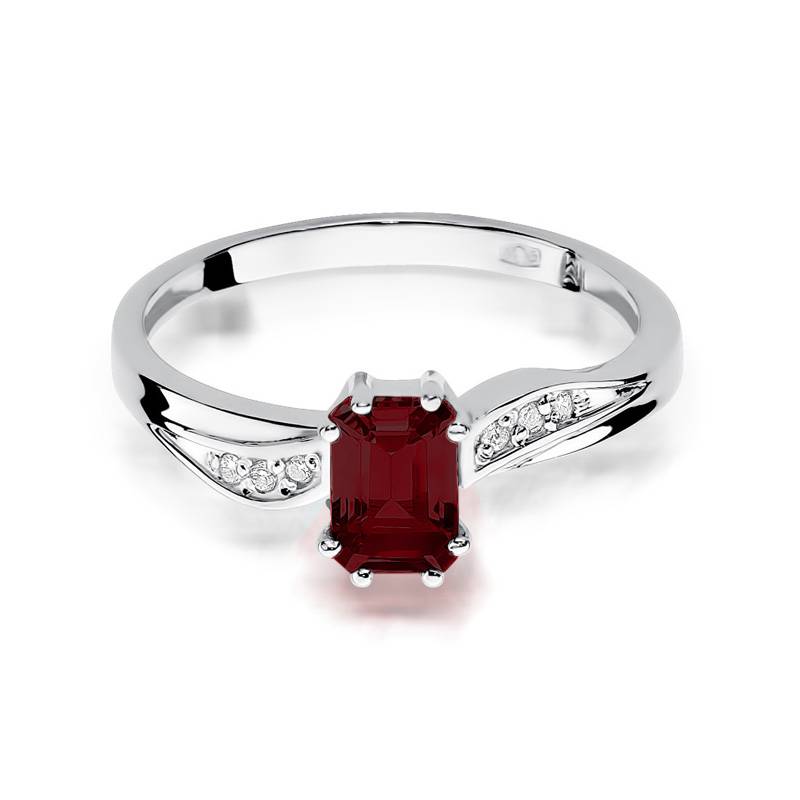 Anillo Naria en Oro con Granate y 6 Diamantes