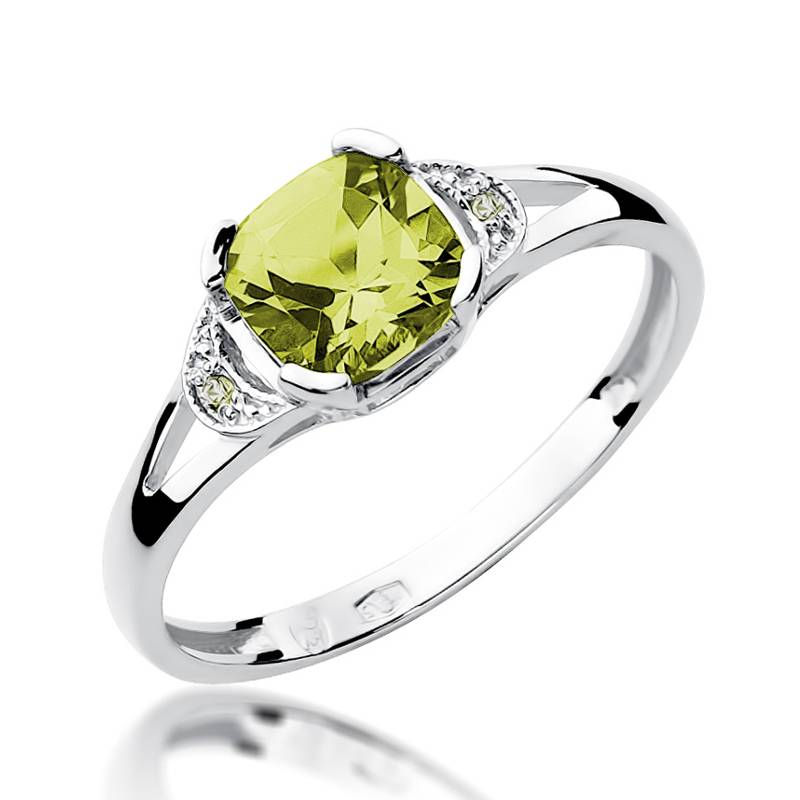Liora Ring in Gold with Peridot and 2 Diamonds