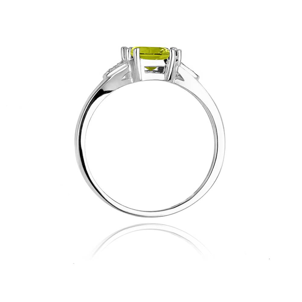 Liora Ring in Gold with Peridot and 2 Diamonds
