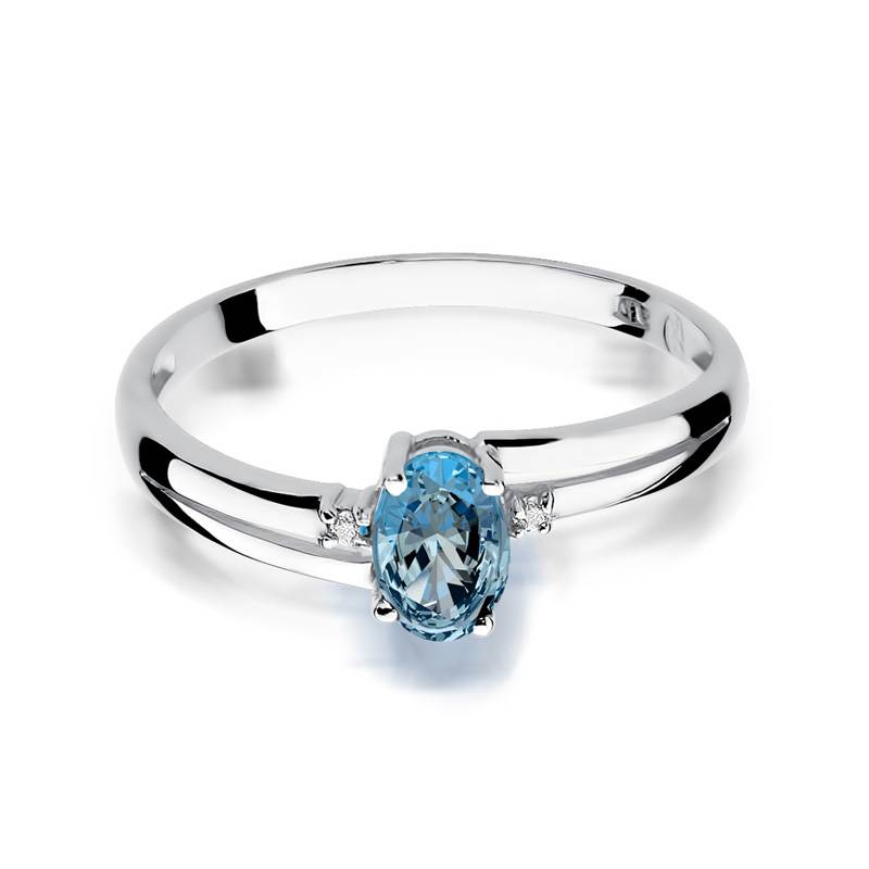 Crysea Ring in Gold with Topaz and 2 Diamonds