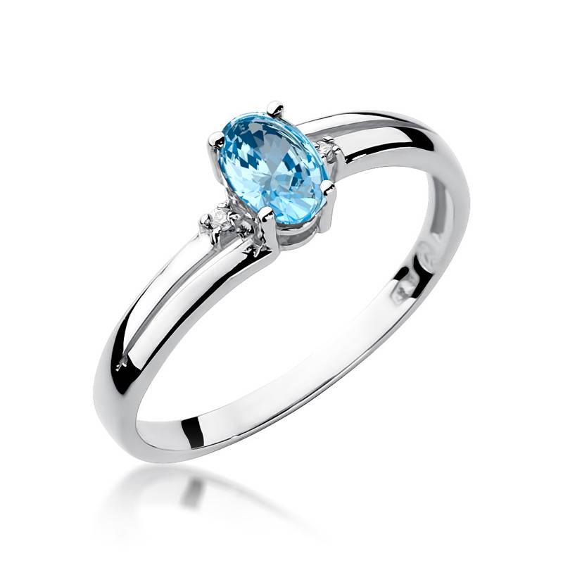 Crysea Ring in Gold with Topaz and 2 Diamonds