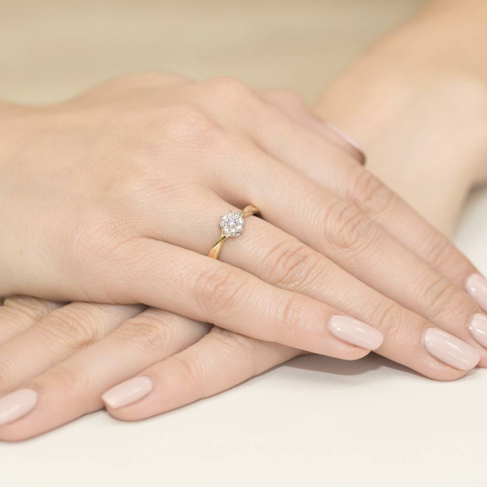 Anello Zamira in Oro con Ametista con 8 Diamanti