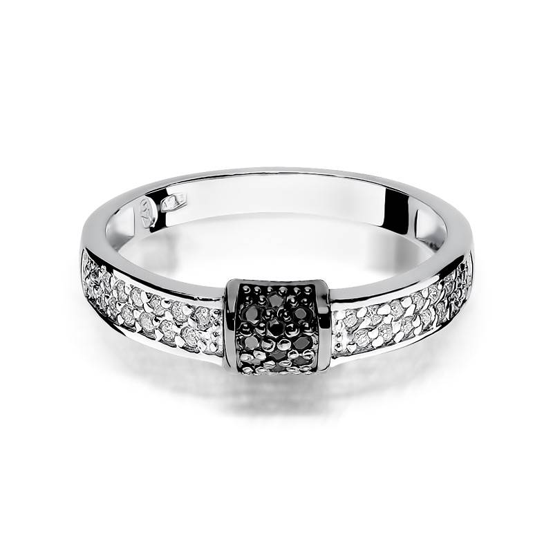 Noir Ring in Gold with 28 White Diamonds and 10 Black Diamonds