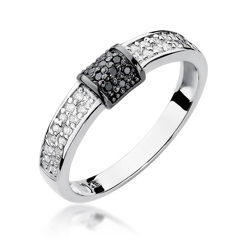 Noir Ring in Gold with 28 White Diamonds and 10 Black Diamonds