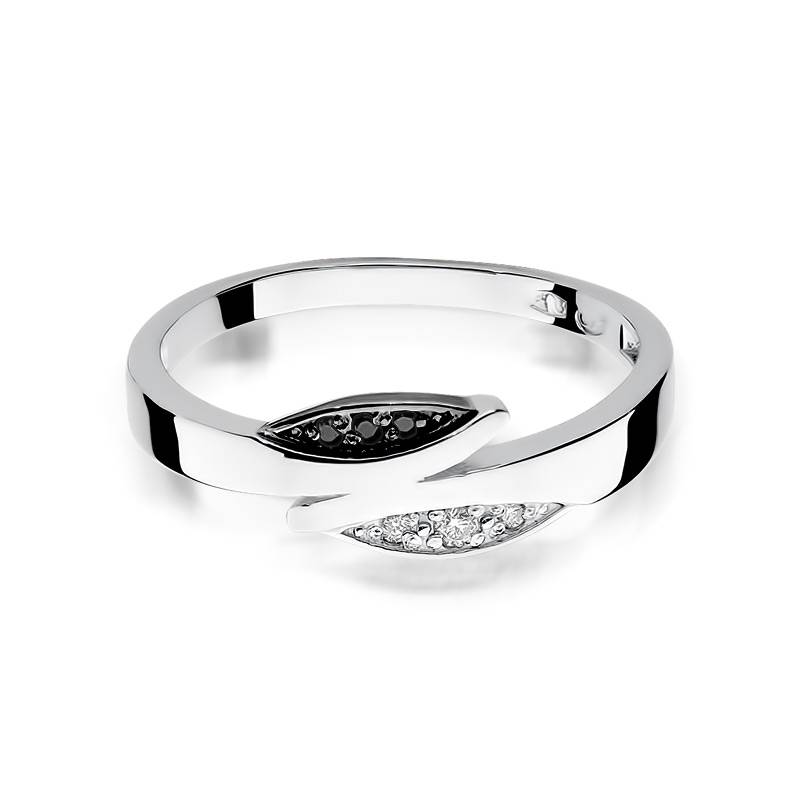 Bague Foil en Or avec 3 diamants Noirs et 3 Diamants Blancs