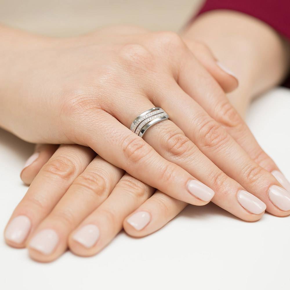 Scia-Ring aus Gold mit Diamanten