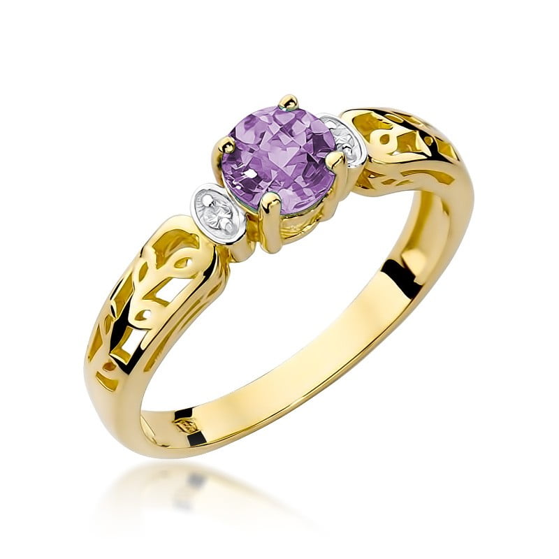 Nyra Ring in Gold with Amethyst and 2 Diamonds