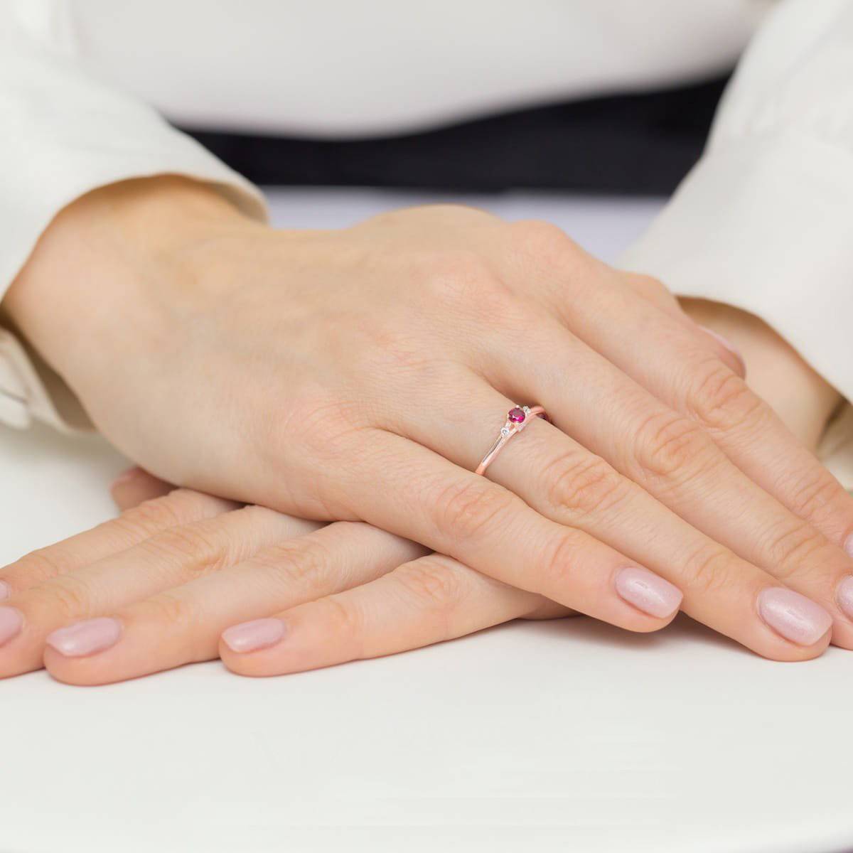 Bague Dafne en Or Rose avec Rubis et Diamants