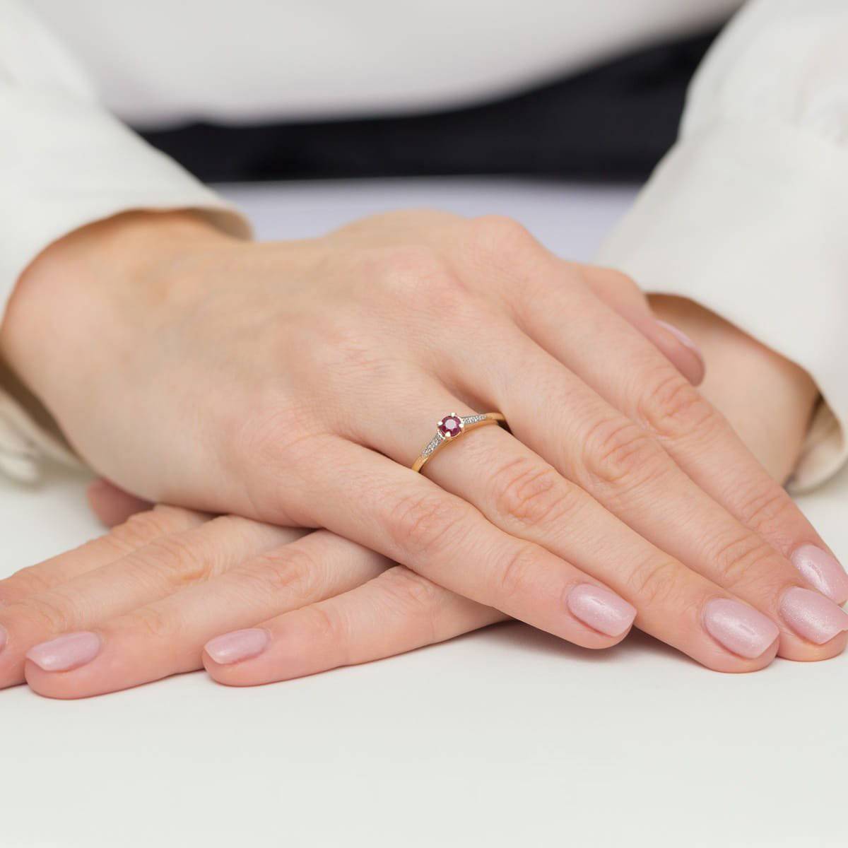 Bague Dafne en Or Rose avec Rubis et Diamants