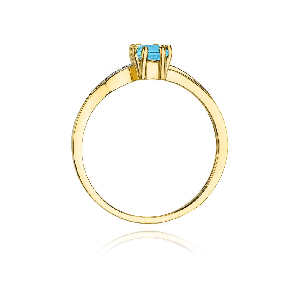 Bague en or avec topaze 0,65 ct et 6 diamants 0,03 ct