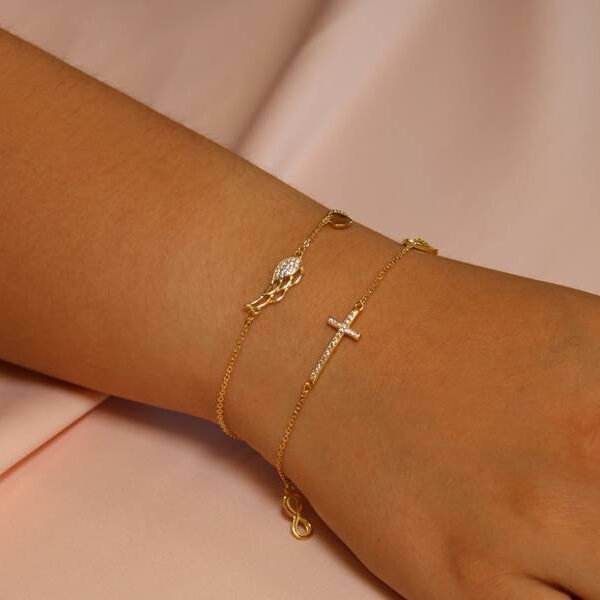 Pulsera de Plata Cruz Infinito Dorado
