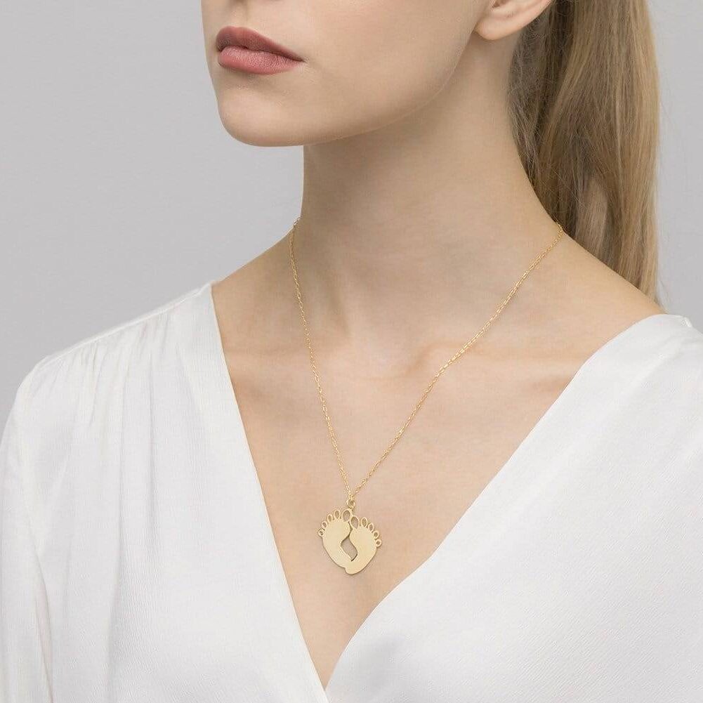Necklace with Feet