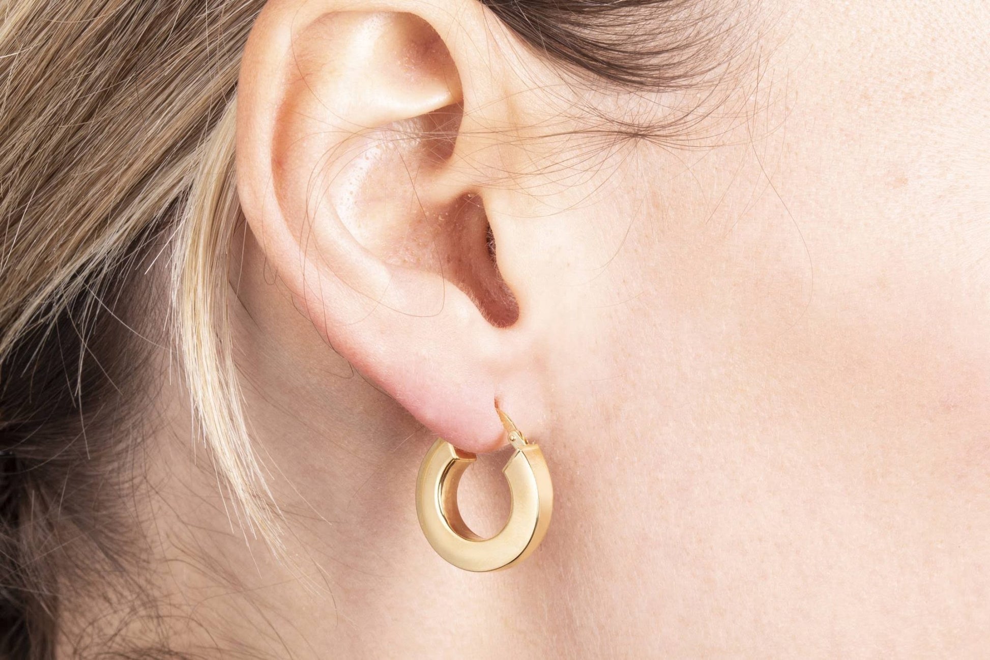 Boucles d'oreilles en Argent Circulaires Carrées Dorées