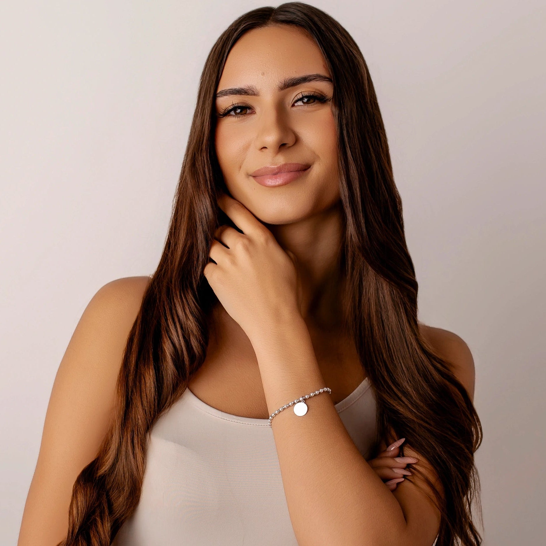 Bracciale in Argento da Donna con Ciondolo Incidibile e Perline