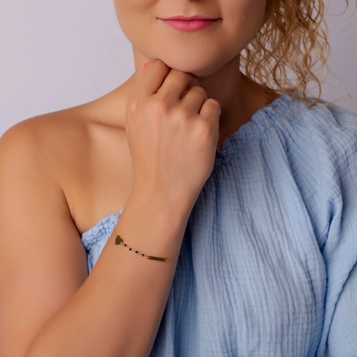 Damenarmband aus Gold mit Herz, Plakette und Zirkonia