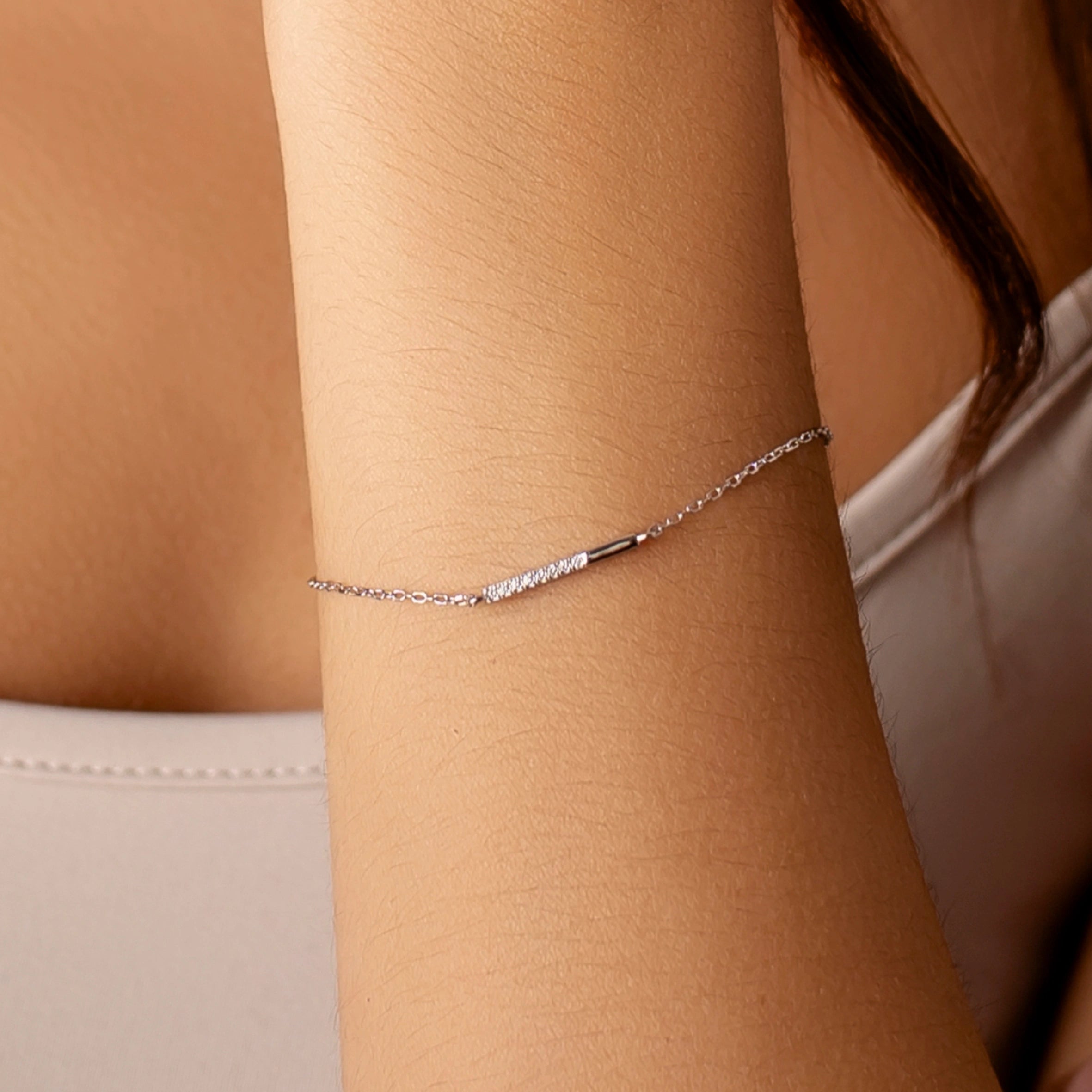 Bracciale in Argento Barretta con Zirconi
