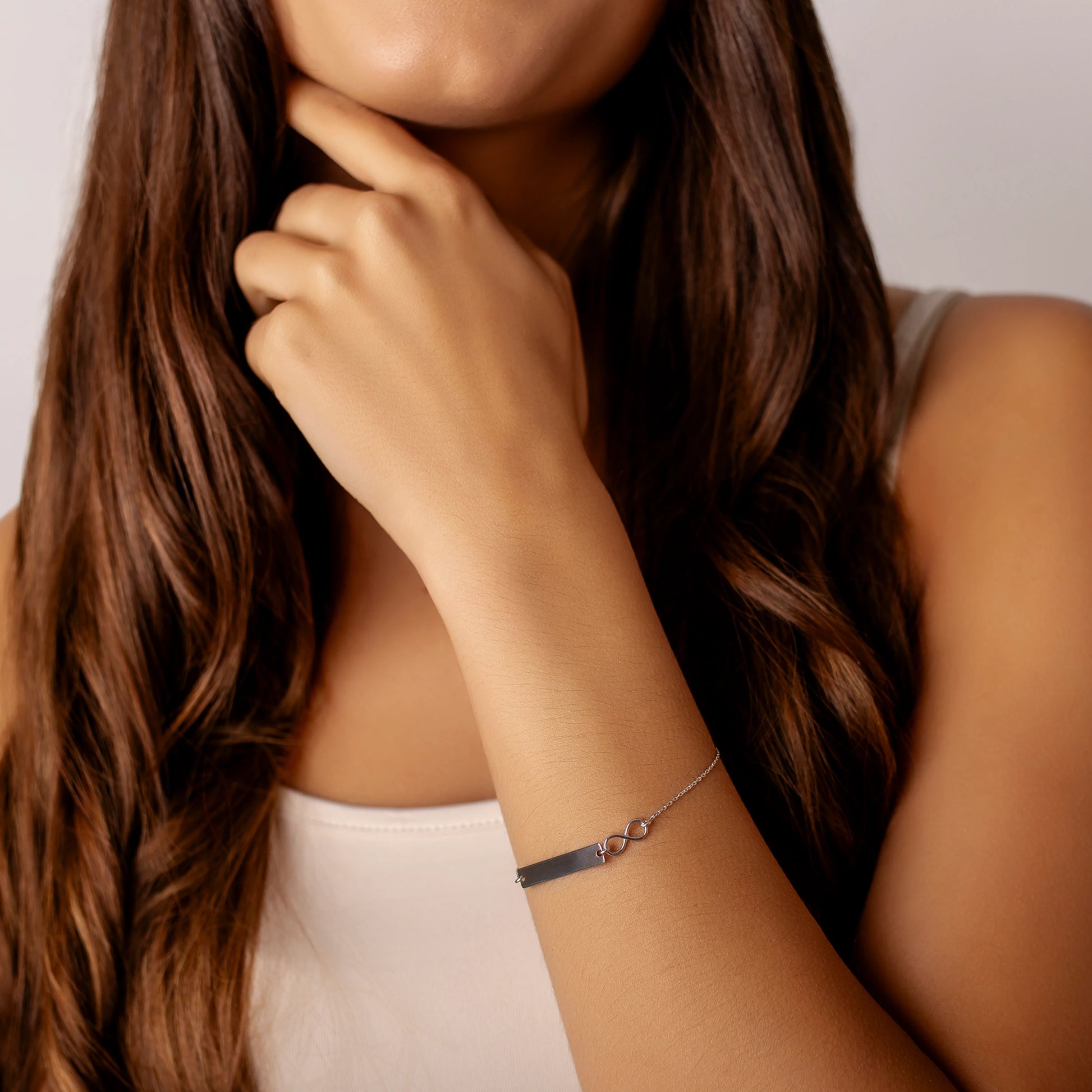 Bracciale in Argento da Donna con Piastrina e Infinito
