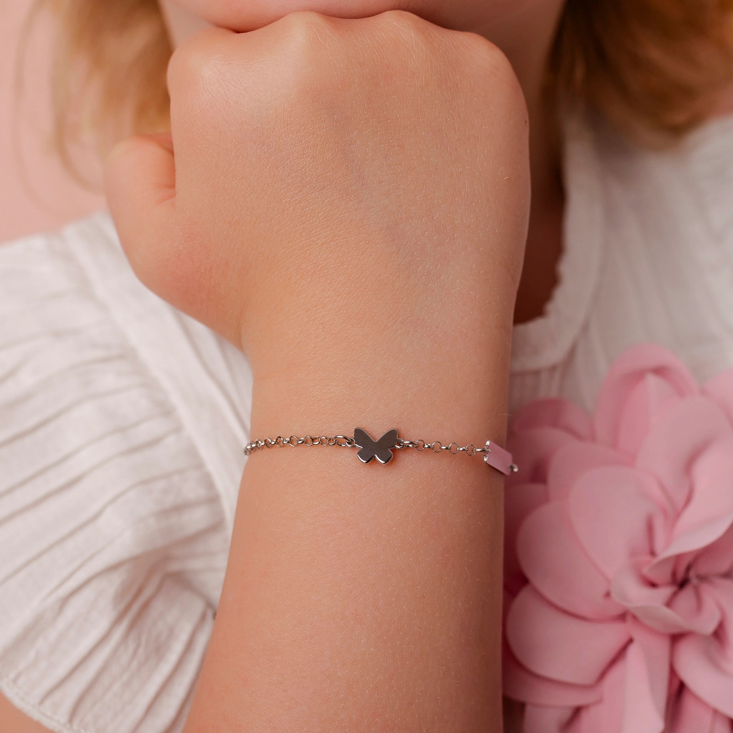 Bracciale in Argento con Piastrina Fiorellino e Farfalla