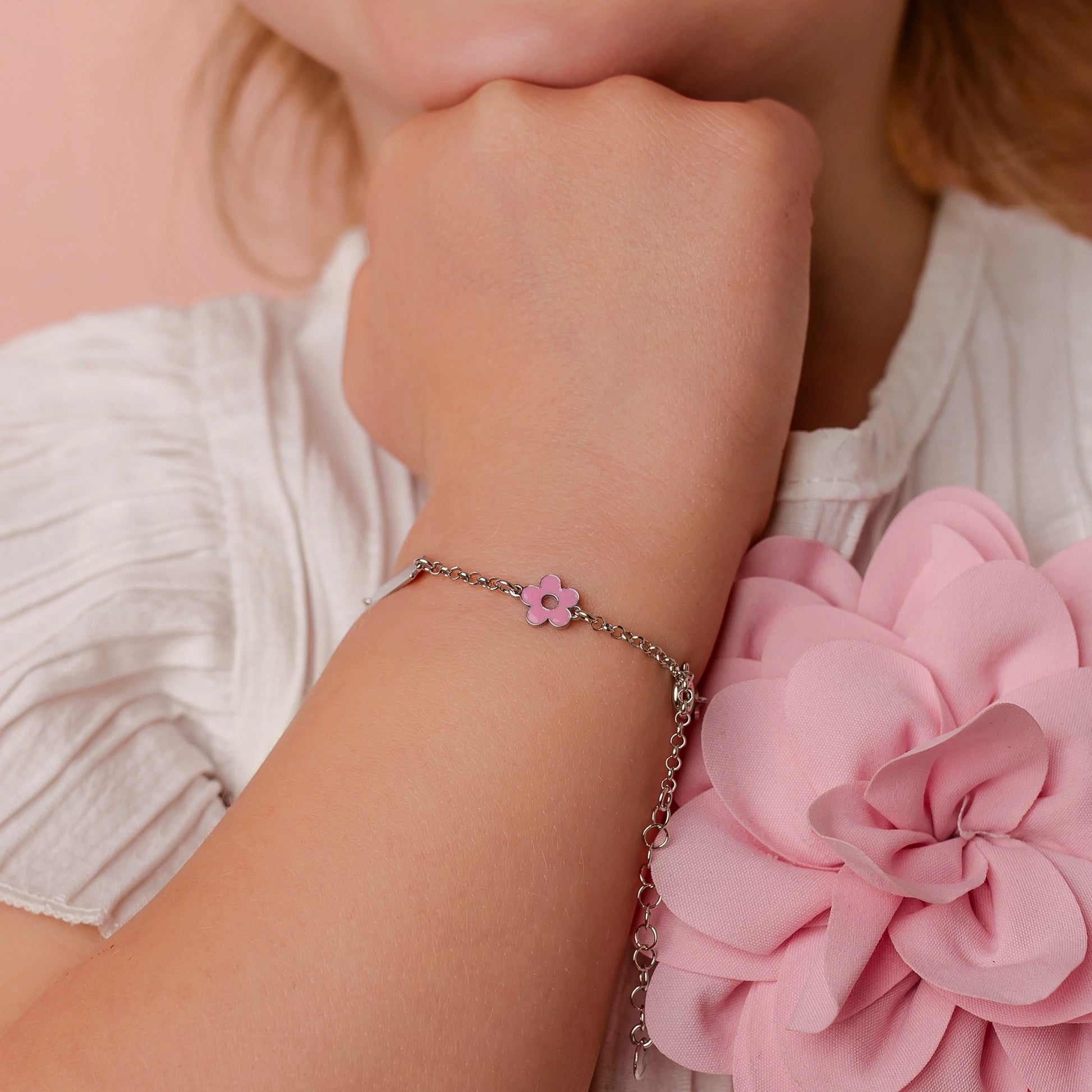 Bracciale in Argento con Piastrina Fiorellino e Farfalla
