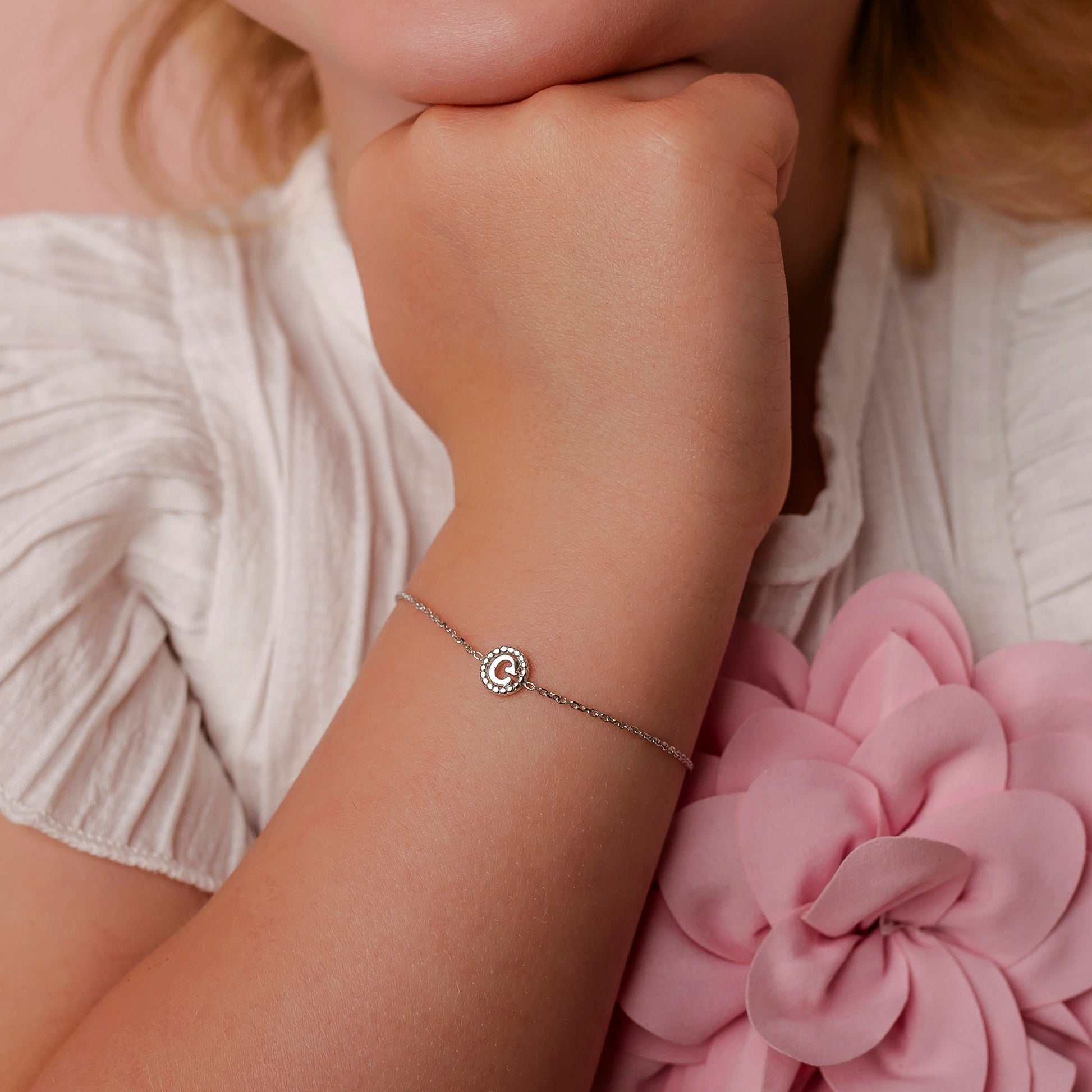 Bracelet avec Lettre Cerclée