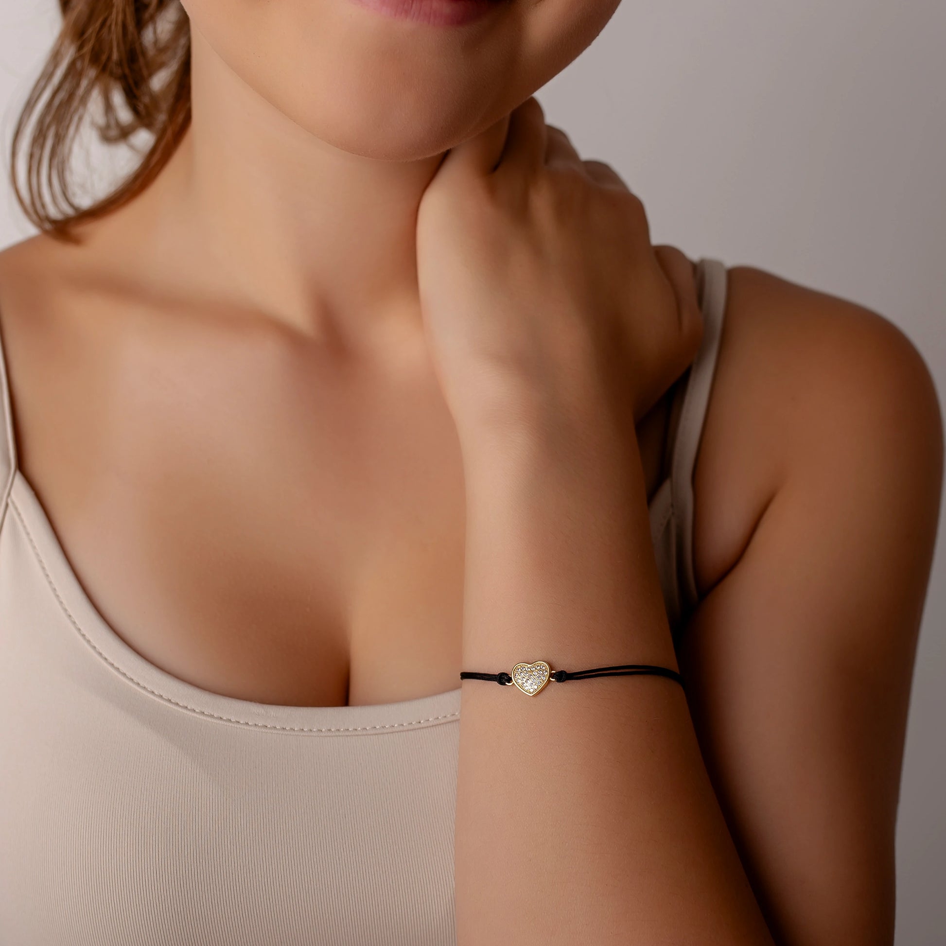 Bracciale in Argento in Cordino Cuore Strass Dorato