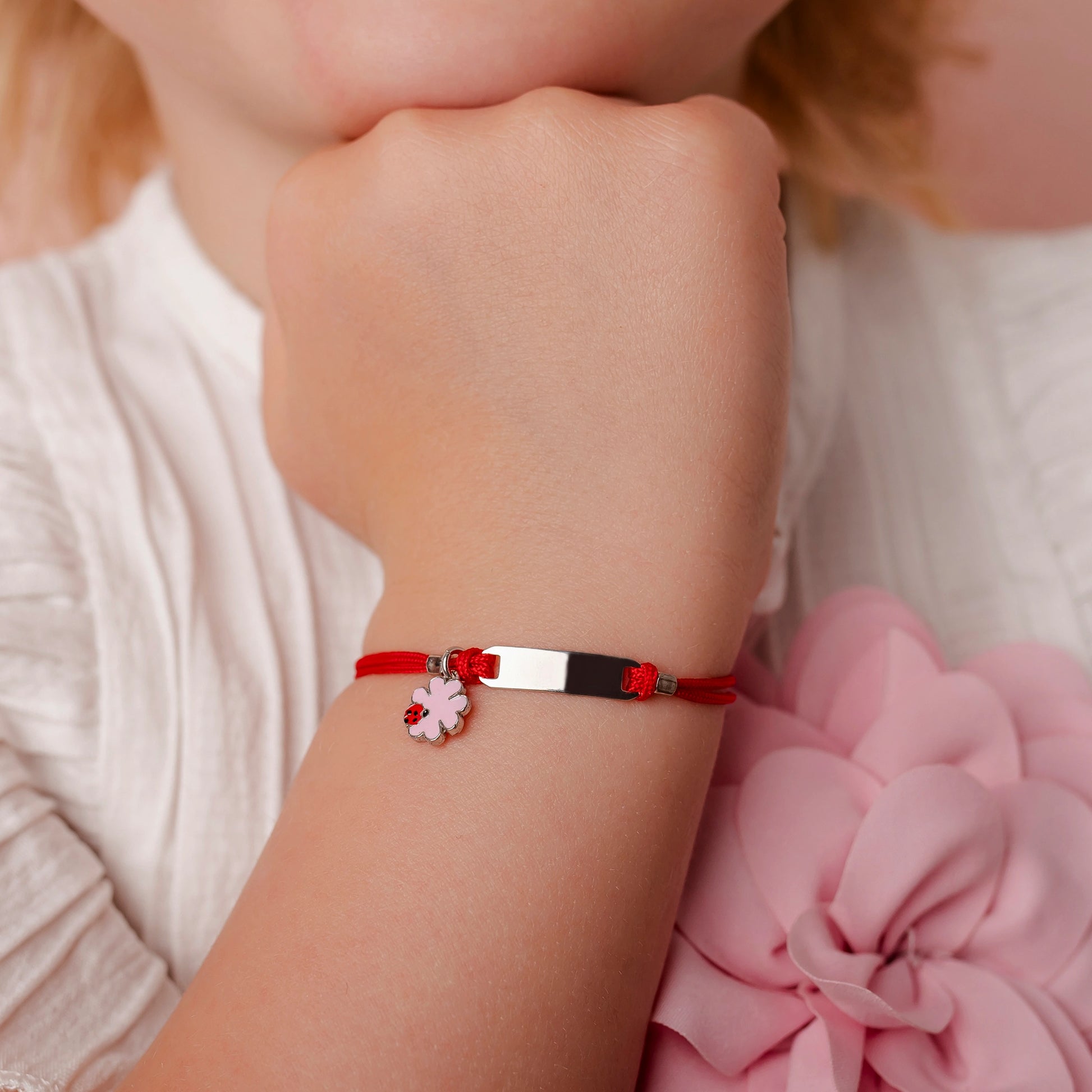 Pulsera de Plata para Niña Cordón Rojo Trébol de Cuatro Hojas