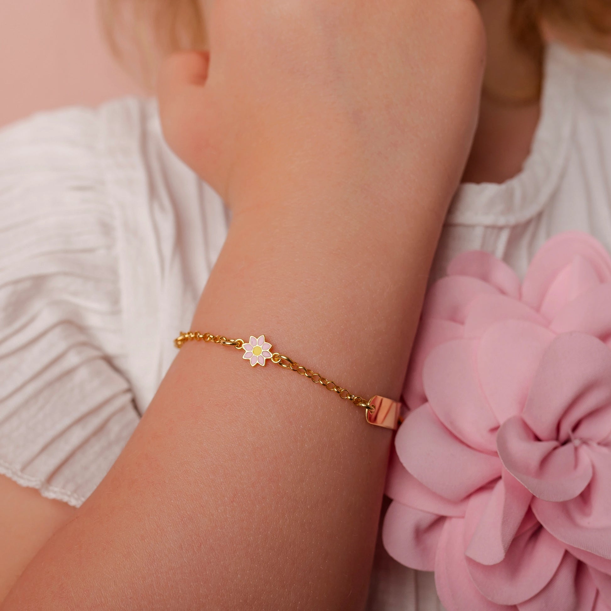 Silberarmband mit Blume und glattem Herz