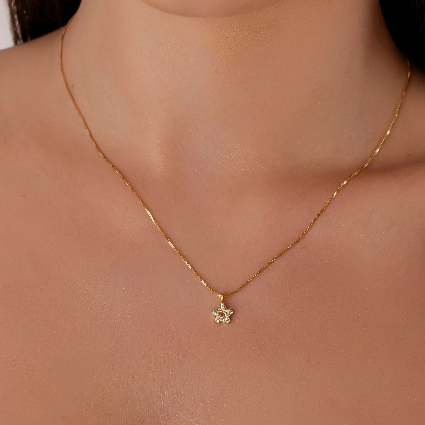 Collar veneciano con colgante de estrella