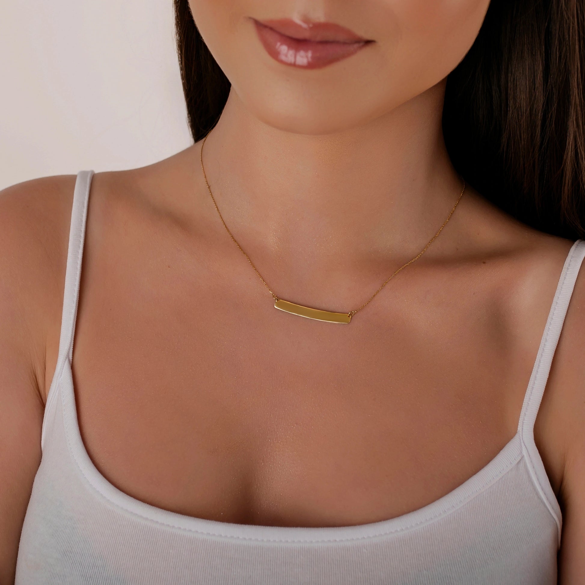 Halskette aus Gold mit gravierbarer Plakette