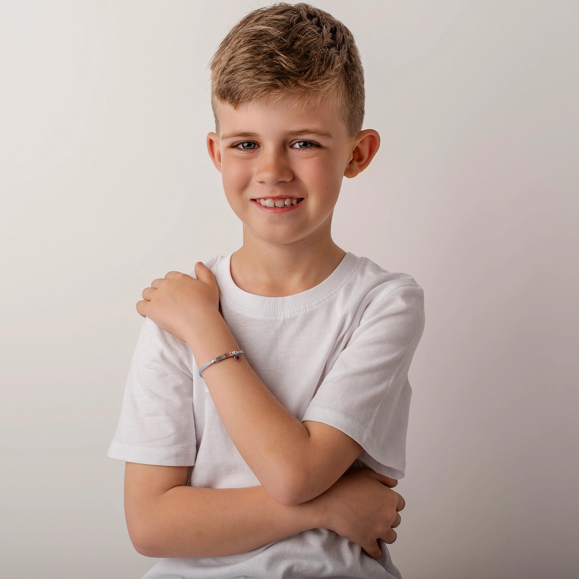 Pulsera de Plata para Niño Cordón Azul Balón Rojo Negro