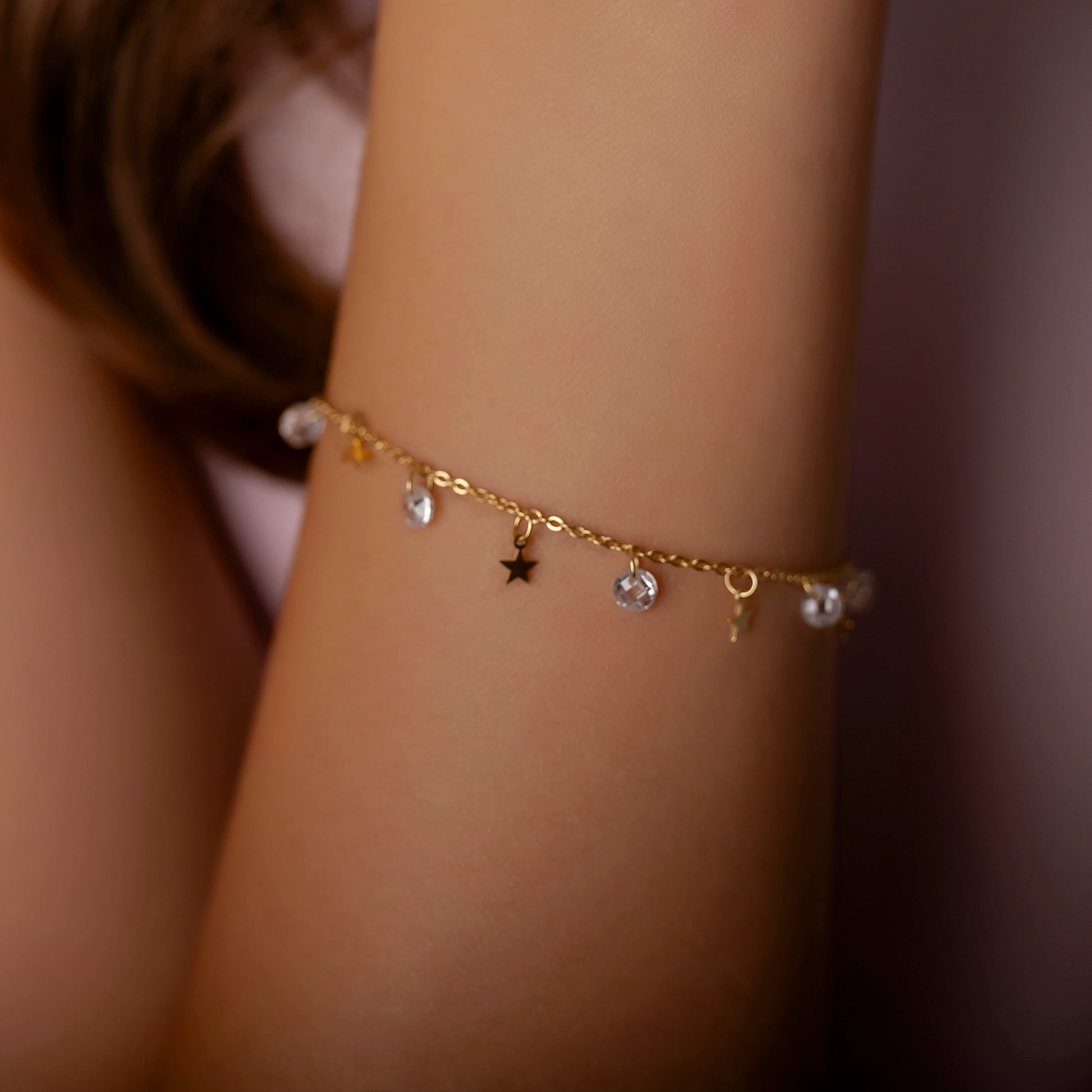 Bracciale in Argento Dorato Stelle e Zirconi
