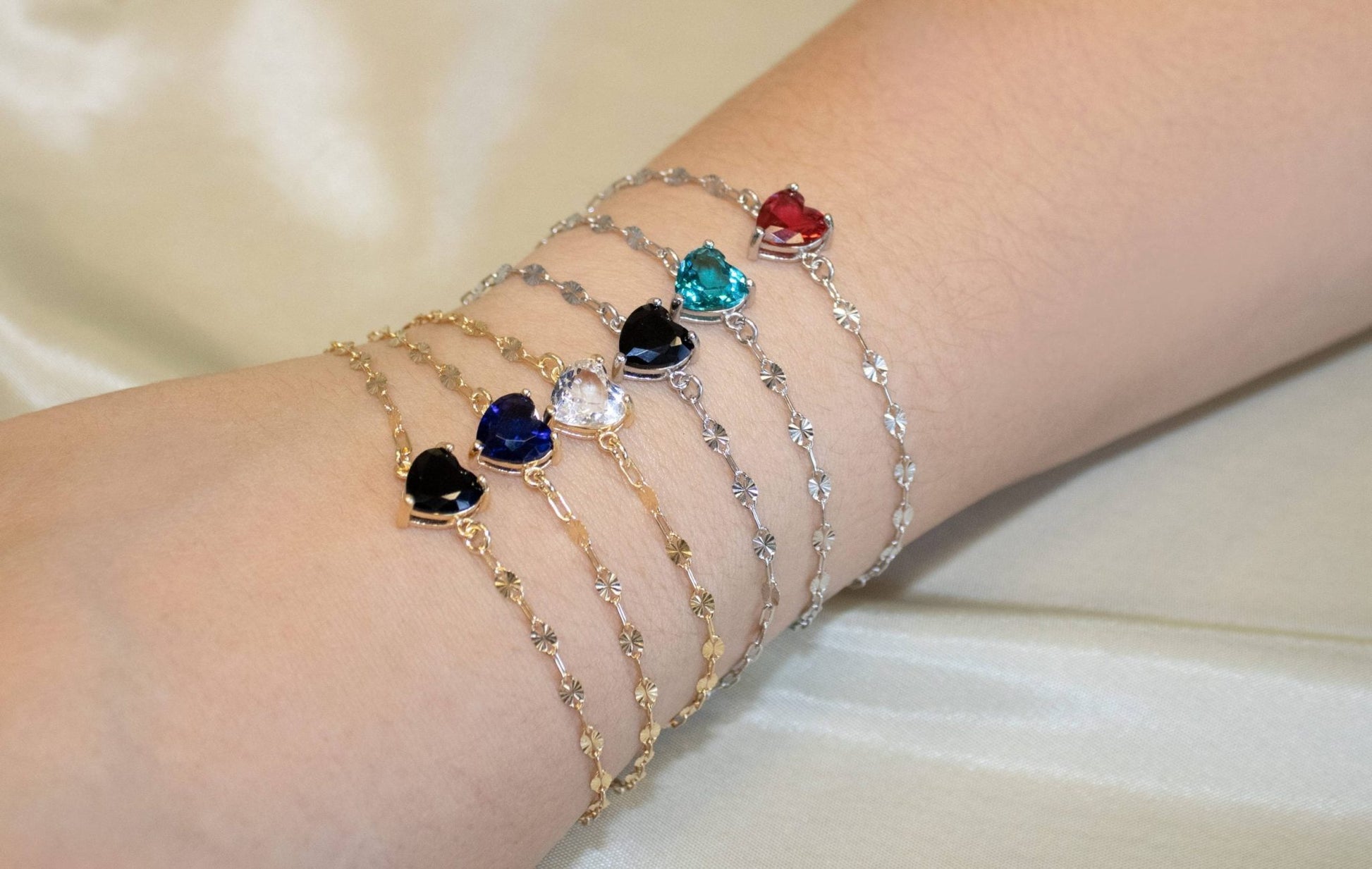 Bracciale Crystal Heart Rodiato con Zircone Rosso