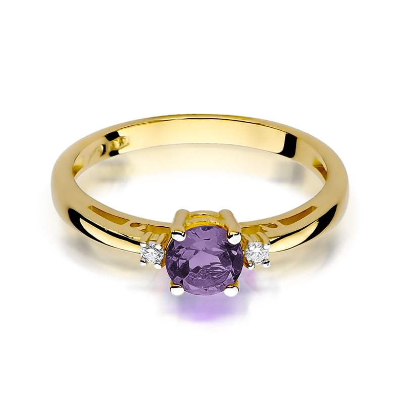 Purple Ring in Gold with Amethyst and 2 Diamonds