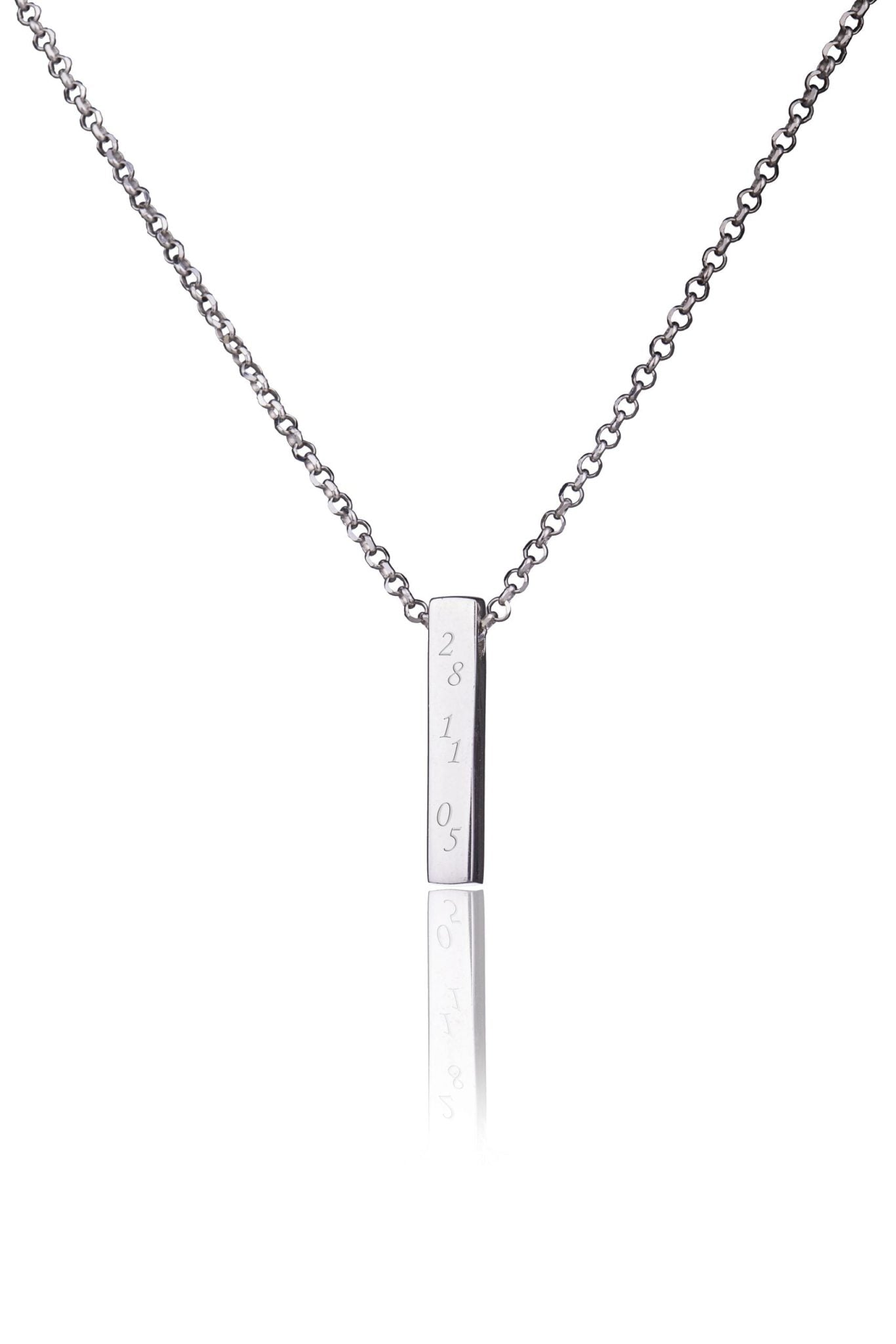 Necklace with Bar in Silver