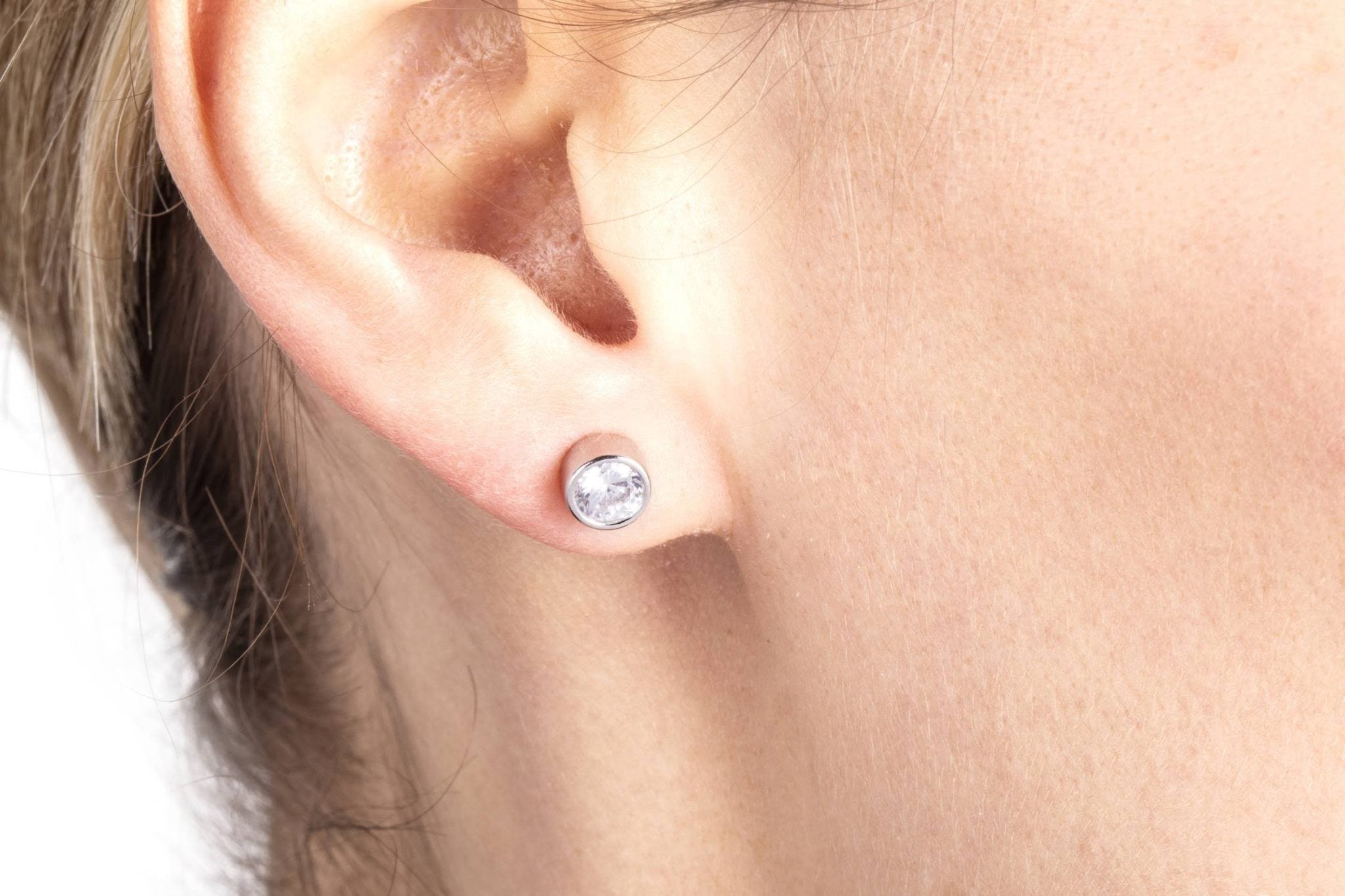 Silver Stud Earrings with Zirconia
