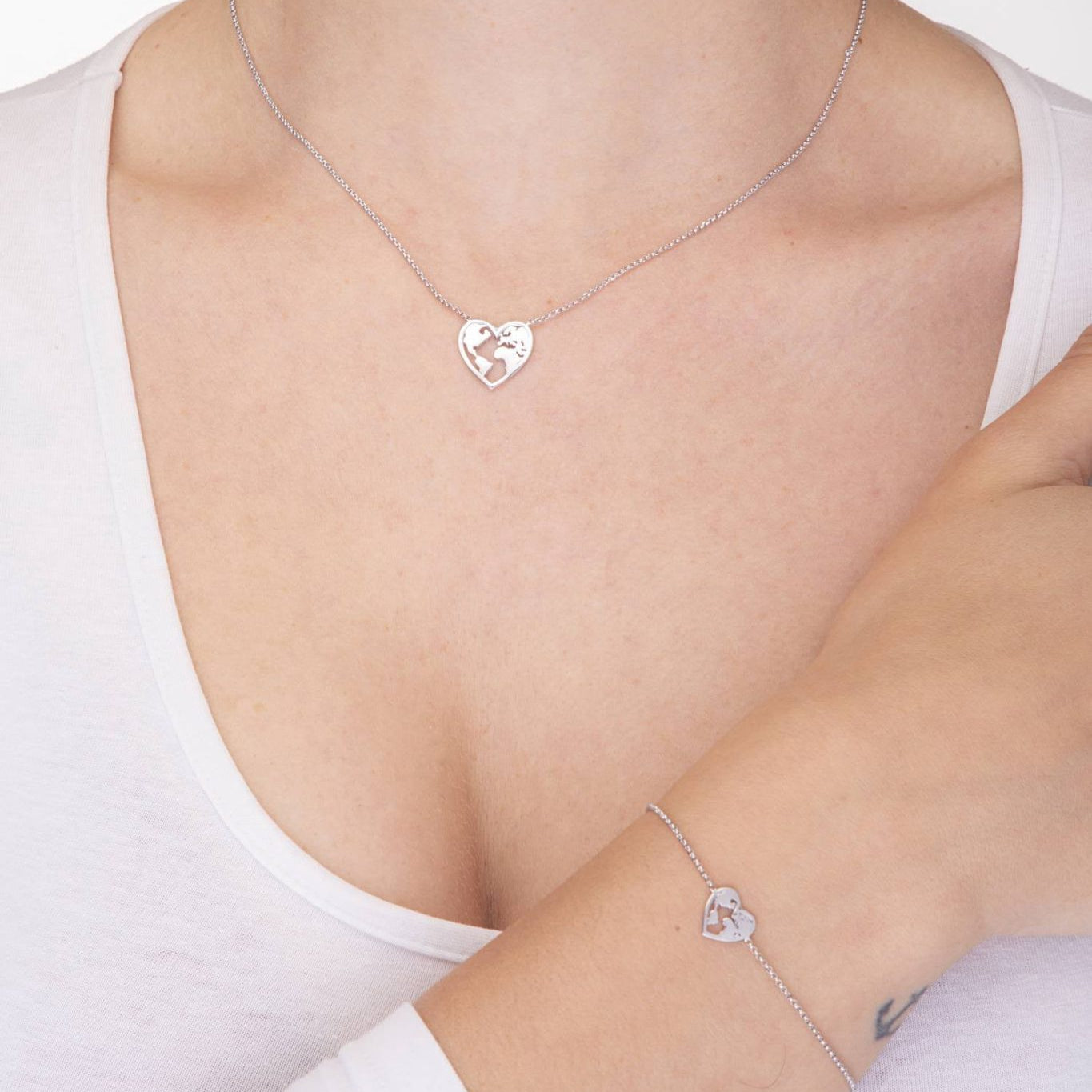 Set with Globe inside Heart