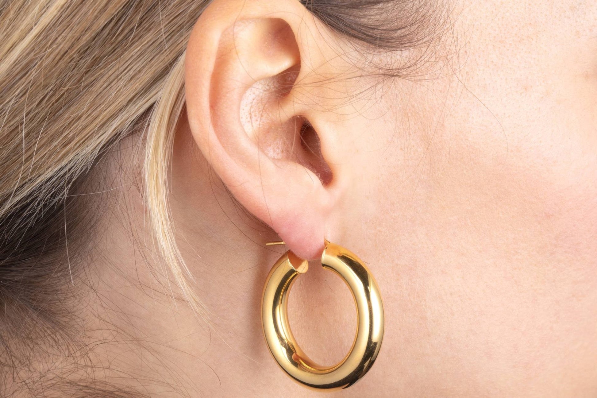 Orecchini in Argento a Cerchio Bombato Dorati