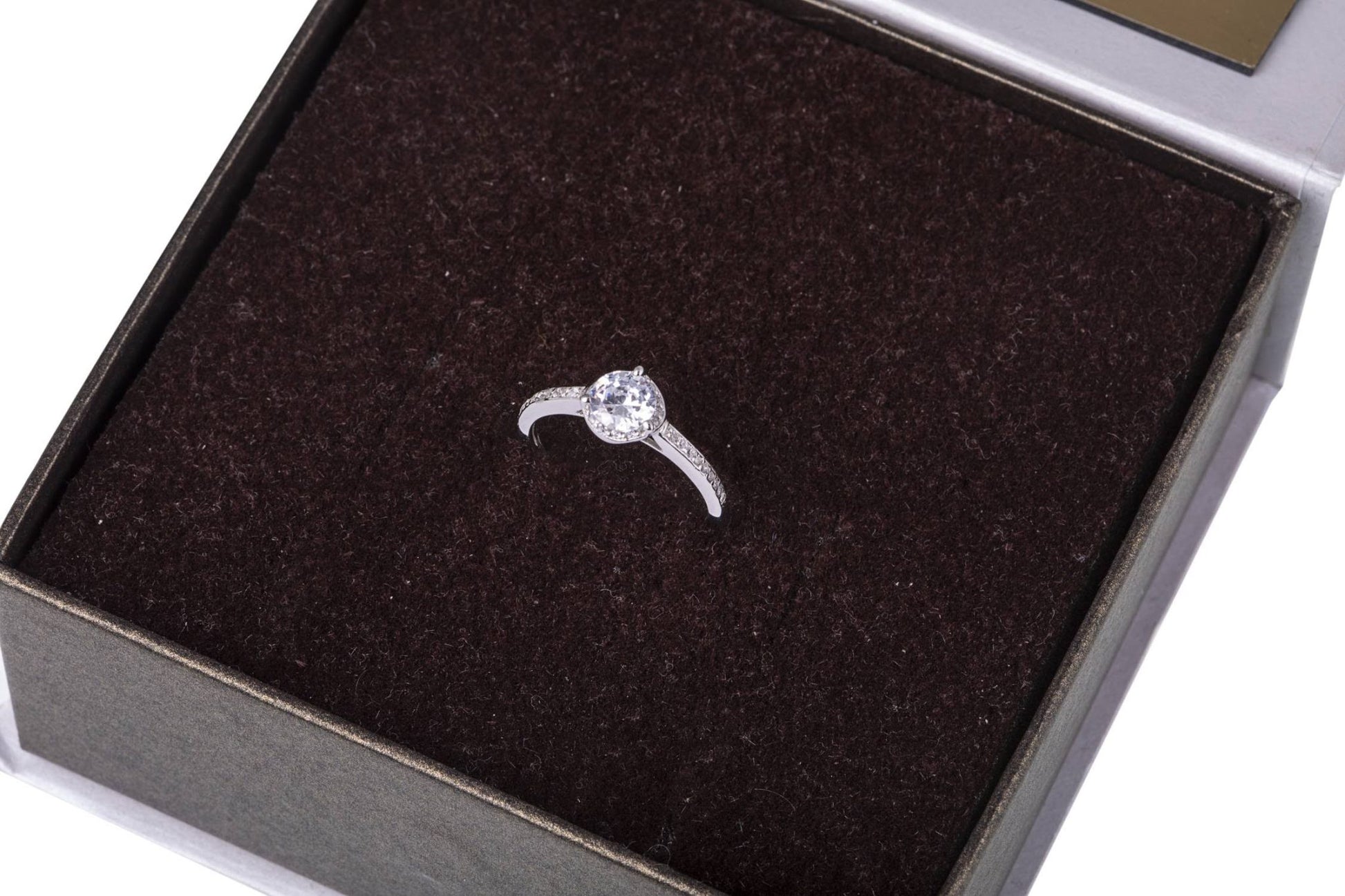 Silver Ring with Zircon on Crown