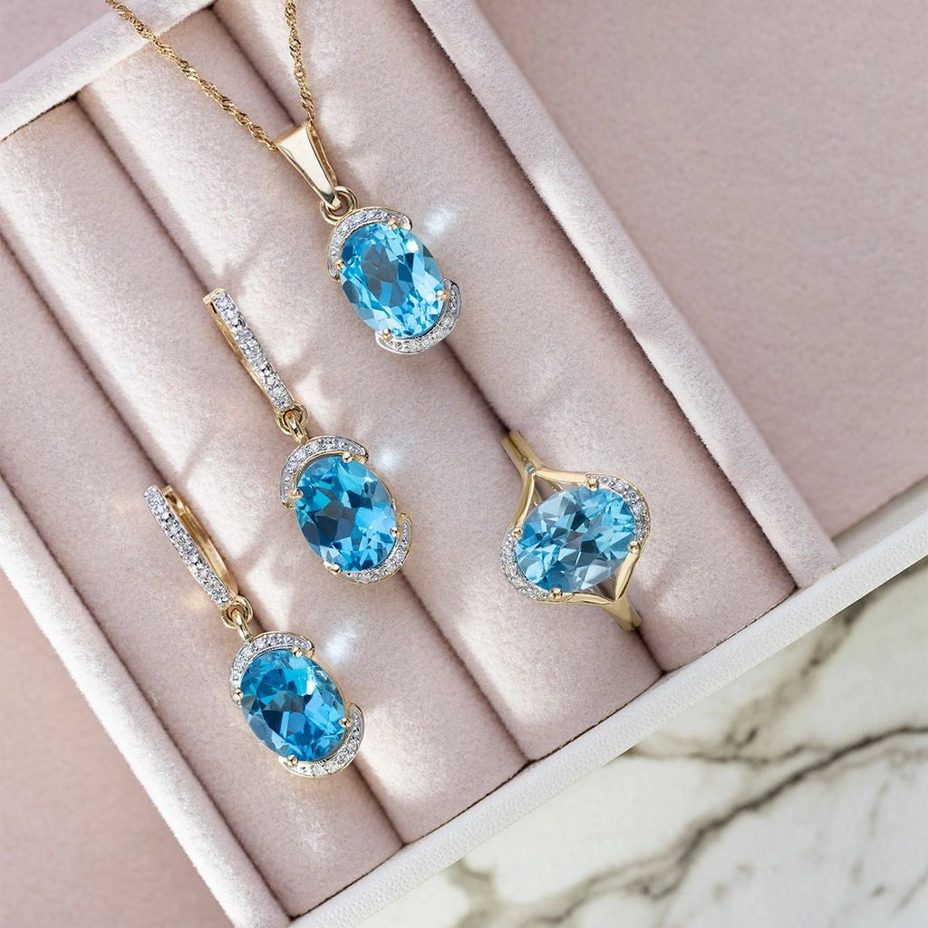 14KT Gold Pendant with 3.20ct Topaz and Diamonds