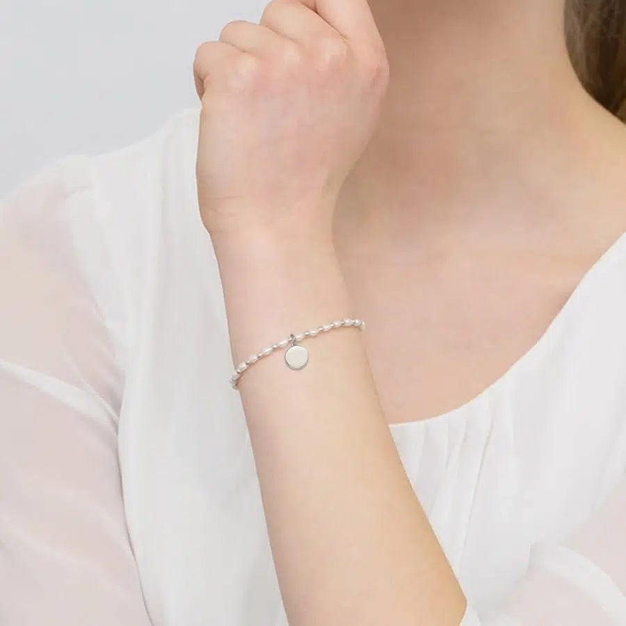 Bracelet femme en argent avec pendentif gravable et perles