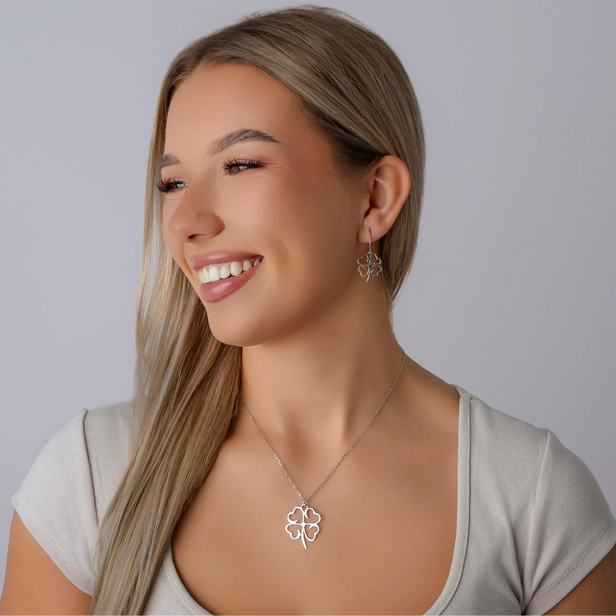 Parure avec Trèfle Vide