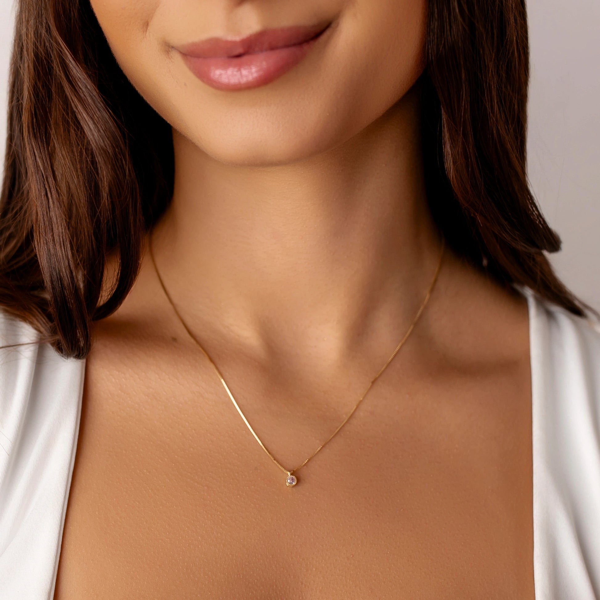 Light Color Light Point Necklace