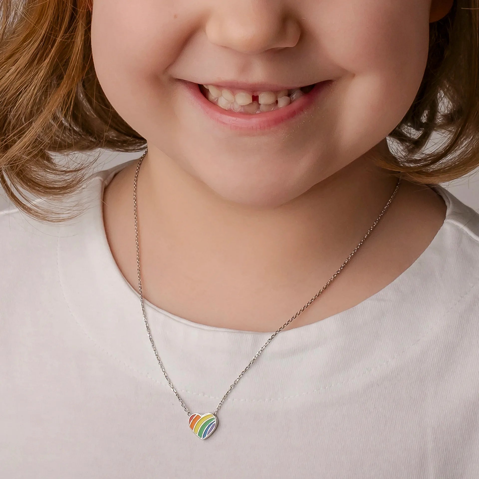 Collar con Corazón Arcoíris