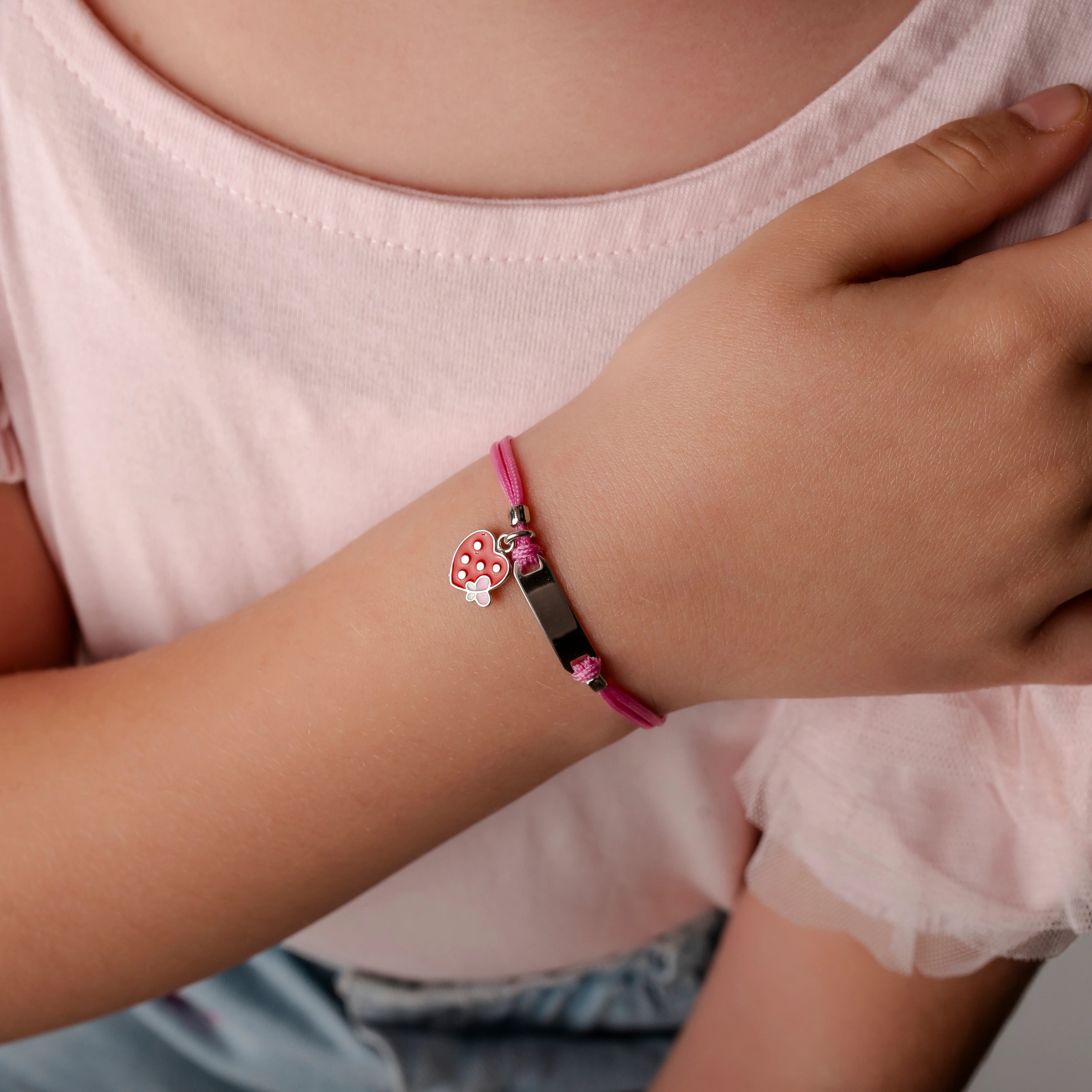 Bracciale Argento Bimba Cordoncino Rosa Fragola e Farfalla Smaltata