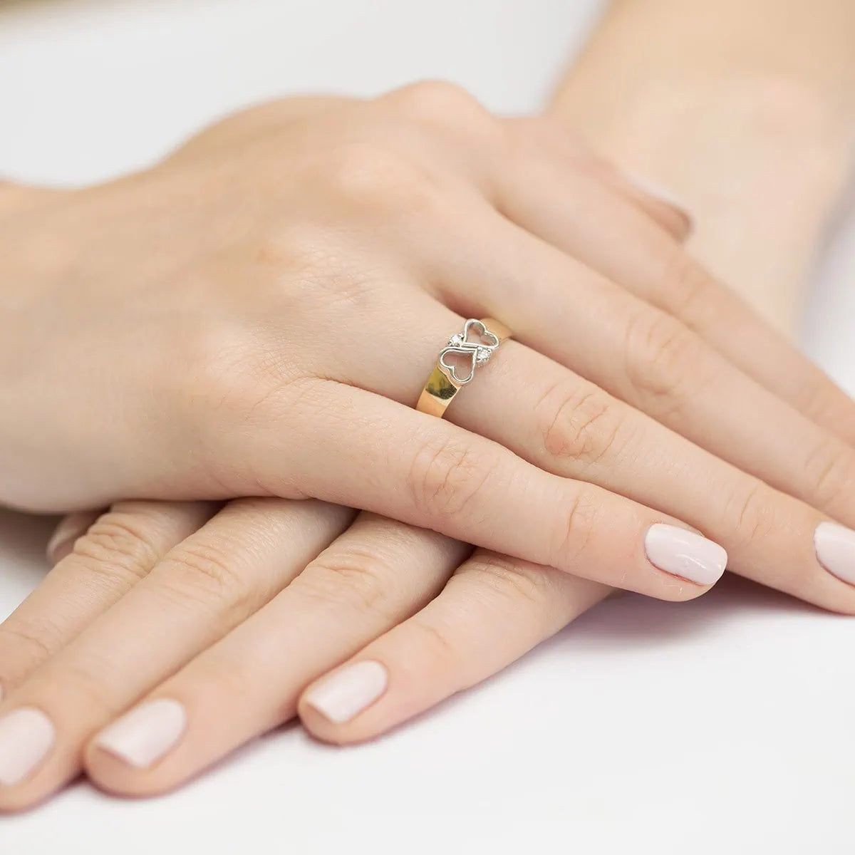 Anello in Oro Bicolore con Doppi Cuoricini