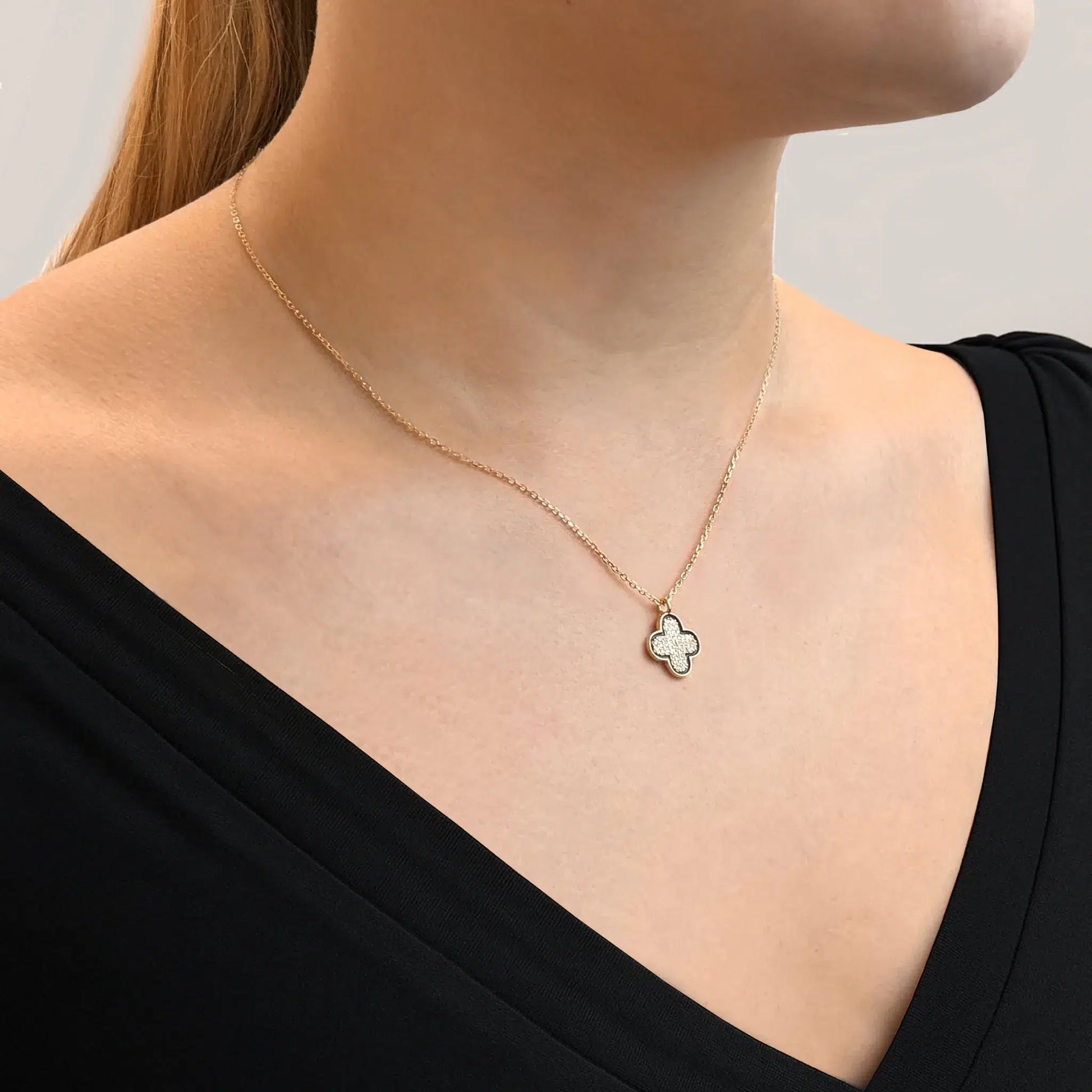 Collana in Argento con Fiore Smaltato