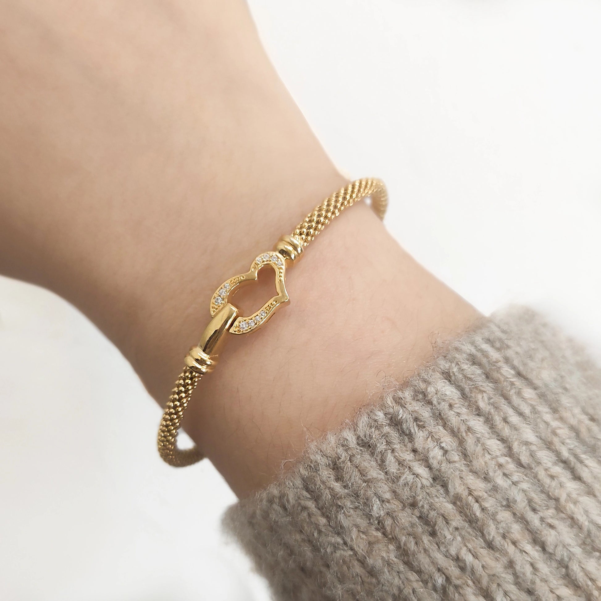 Brazalete Rígido Corazón de Plata
