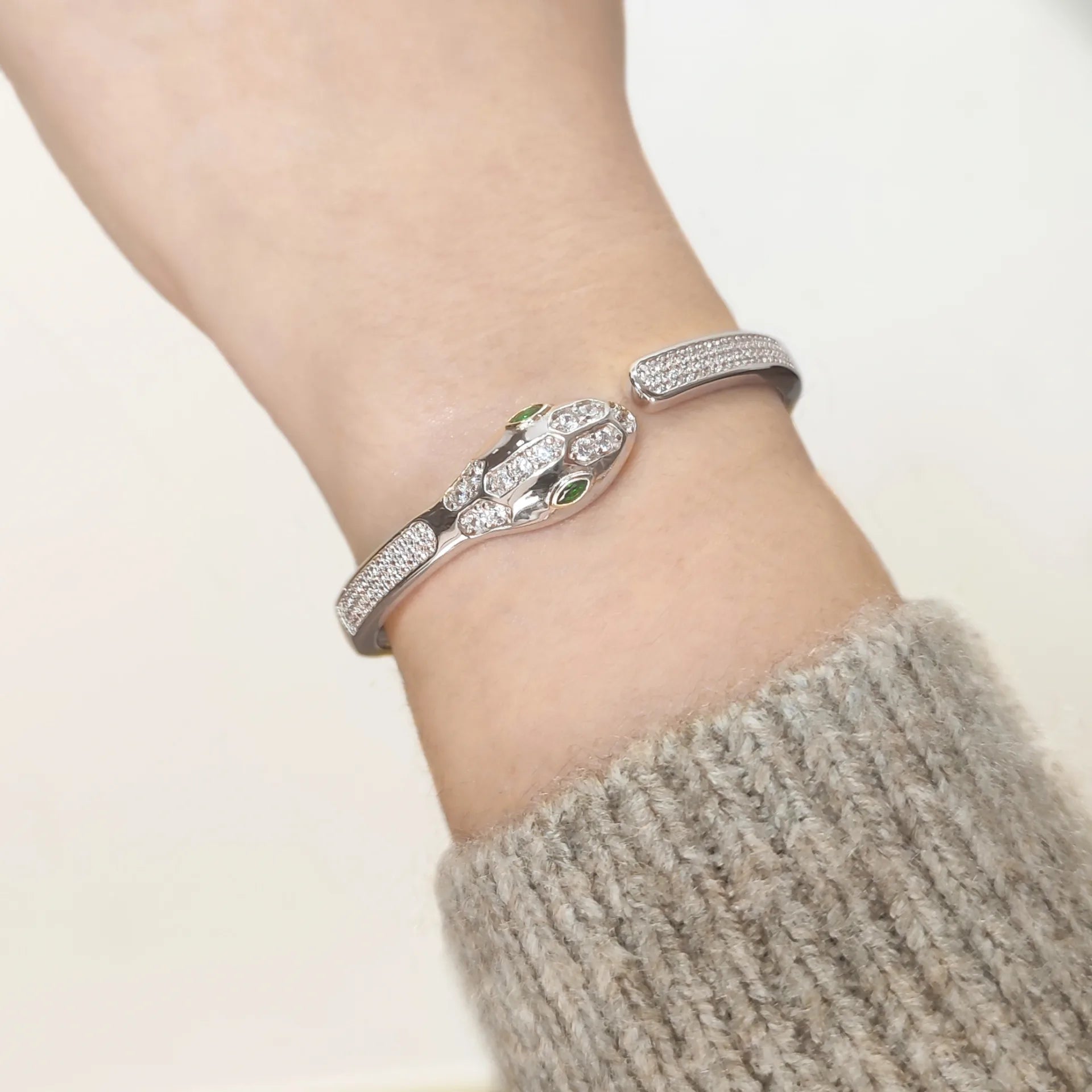 Rigid Silver Bracelet Viper Zirconia